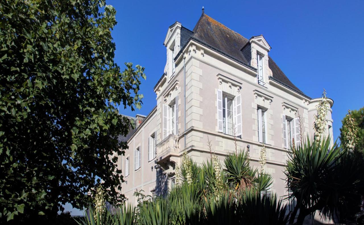Vignoble Château Piéguë - winery Rochefort-sur-Loire Exterior foto